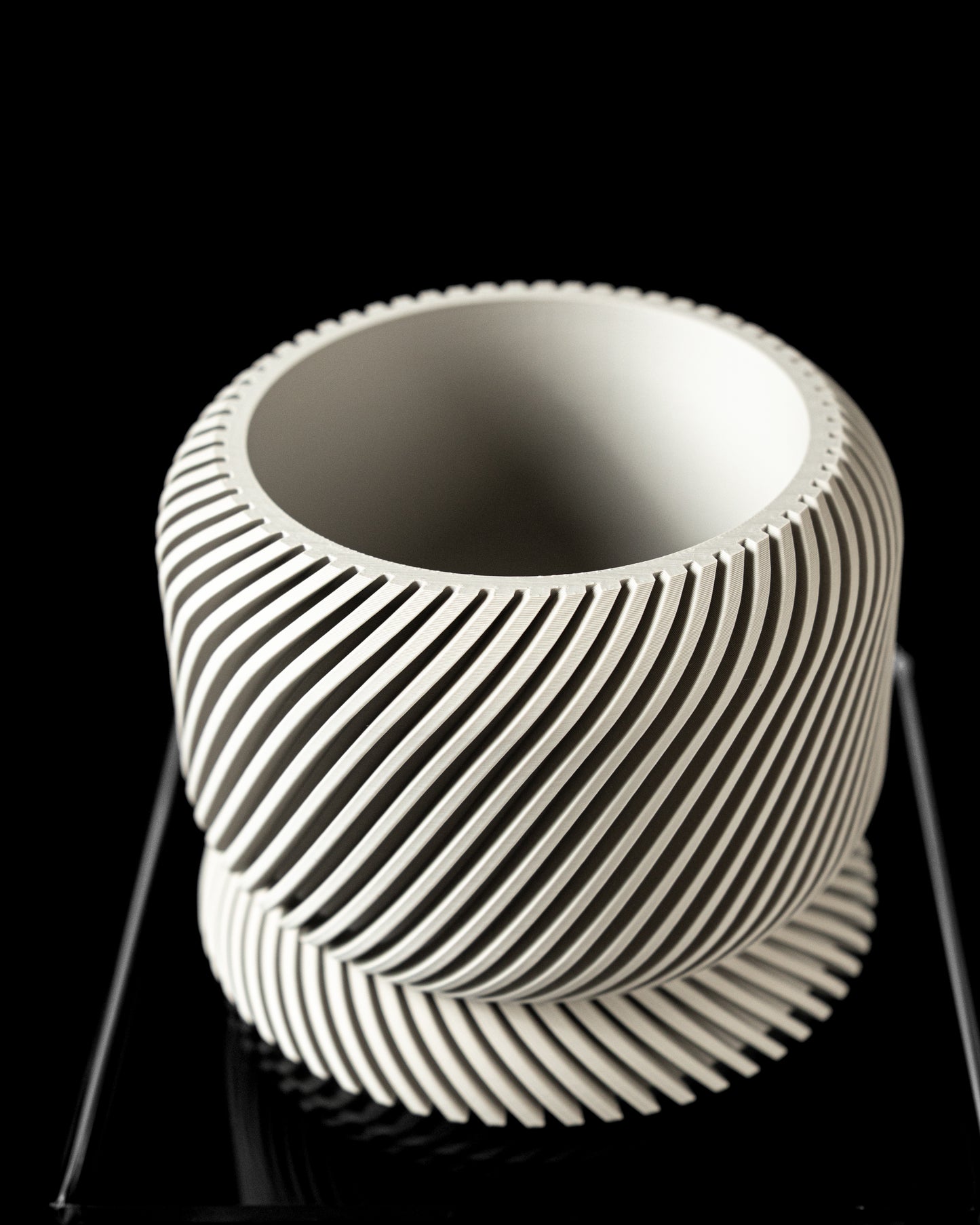 Planter-05: Slant Indoor Planter With Integrated Drainage and Matching Saucer